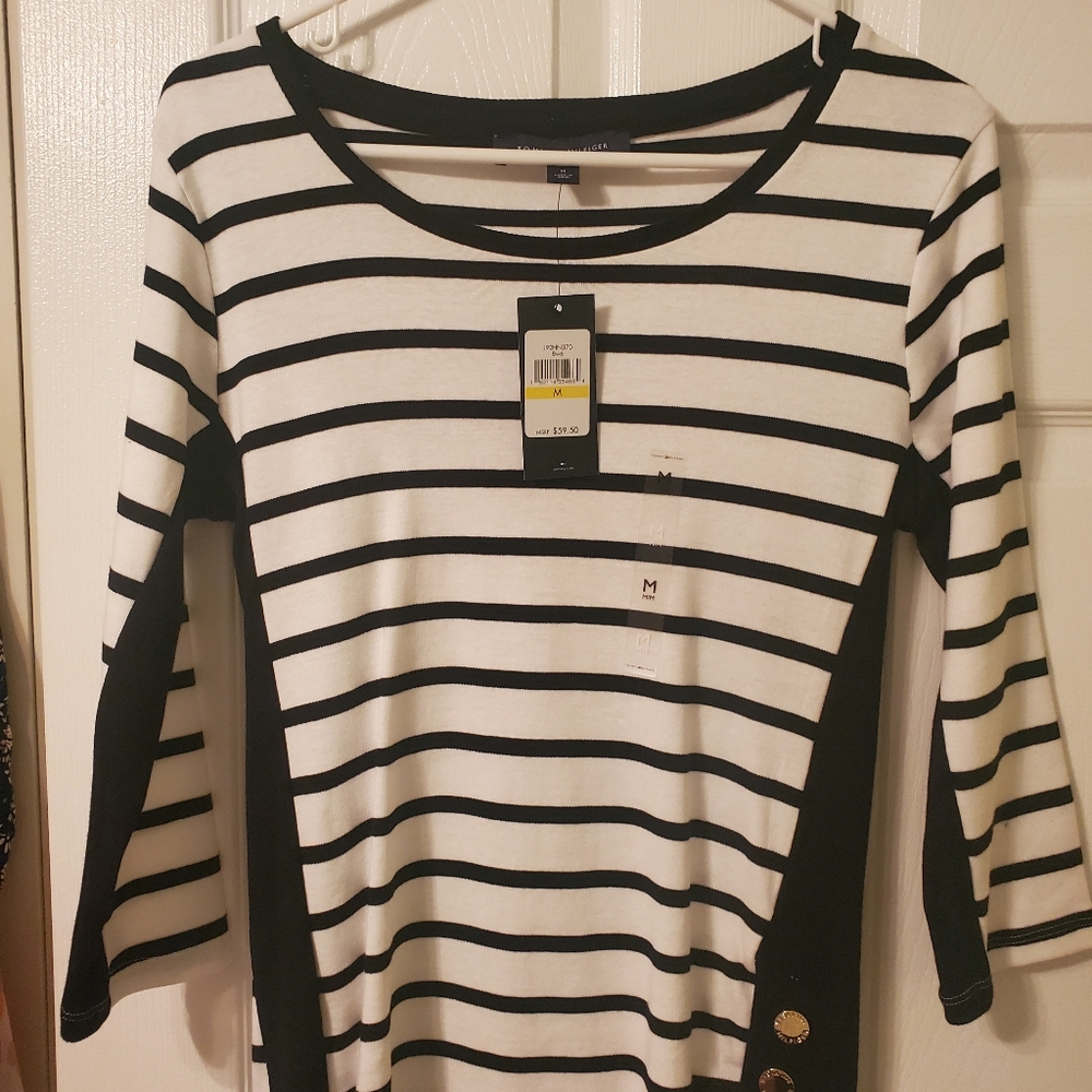 Tommy Hilfiger top. NWT - Sz M
